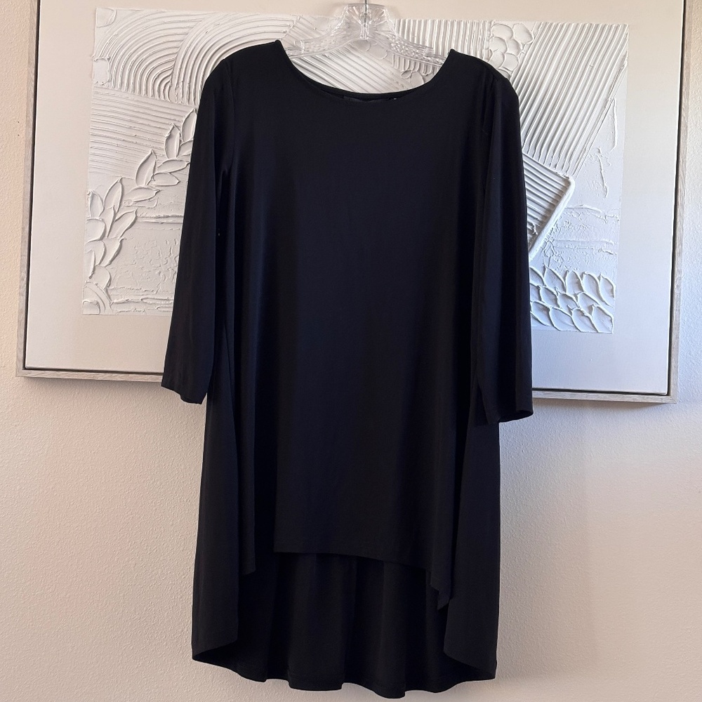 Nina Leonard Women's 3/4 Sleeve Boat Neckline Curved Rear Hem Black Top
